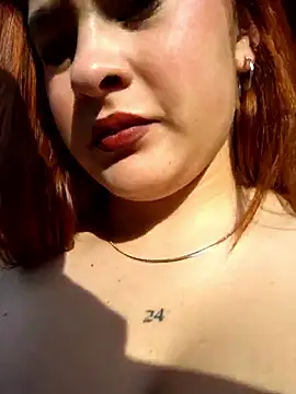 Snapshot of katty_42 chatting on February 23, 2026, 9:45 pm katty 42 online show from February 23, 2026, 9:45 pm