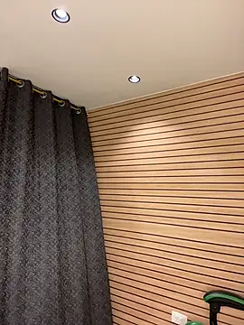 TheBatMansion online show from March 31, 2026, 4:02 am