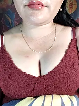 Snapshot of Reina_Fcup01 chatting on February 22, 2026, 1:09 pm Reina Fcup01 online show from February 22, 2026, 1:09 pm