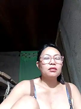 Snapshot of hotpinay_45 chatting on February 23, 2026, 9:50 am hotpinay 45 online show from February 23, 2026, 9:50 am