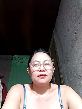 hotpinay 45 online show from March 11, 2026, 11:38 am