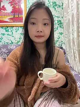 BIGBABYYEYE online show from March 15, 2026, 2:12 pm