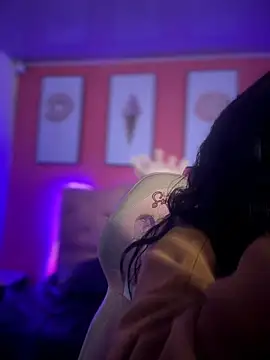 Snapshot of Sasha-18 chatting on March 2, 2026, 2:02 pm Sasha-18 online show from March 2, 2026, 2:02 pm