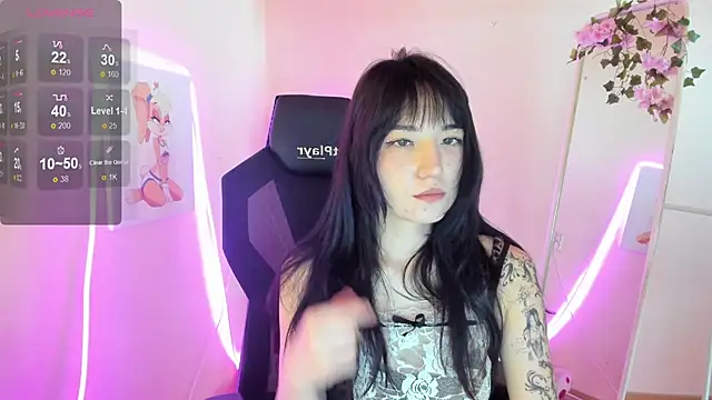 Snapshot of AliceeinWonderlanddd chatting on July 15, 2026, 1:44 am AliceeinWonderlanddd online show from July 15, 2026, 1:44 am