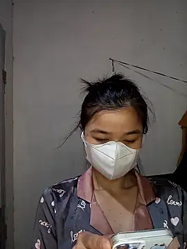 Snapshot of Daisy-lusia2026 chatting on February 18, 2026, 2:18 am Daisy-lusia2026 online show from February 18, 2026, 2:18 am