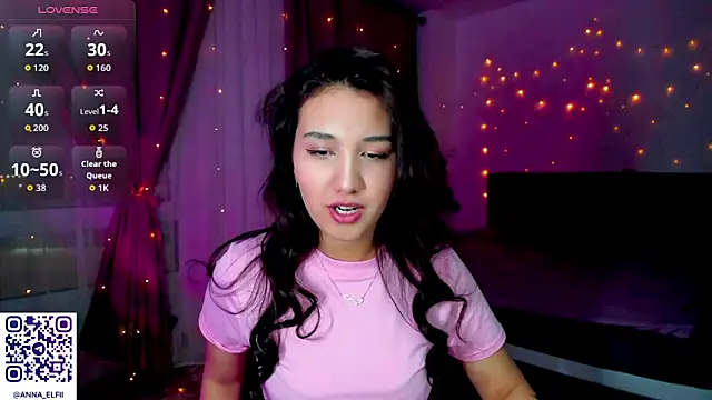 Snapshot of Anna_Elfii chatting on February 24, 2026, 6:50 pm Anna Elfii online show from February 24, 2026, 6:50 pm