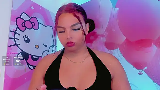 Snapshot of Maia_Hotts chatting on February 8, 2026, 11:46 am Maia Hotts online show from February 8, 2026, 11:46 am