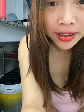 Emxinhka1 online show from July 17, 2026, 3:46 am