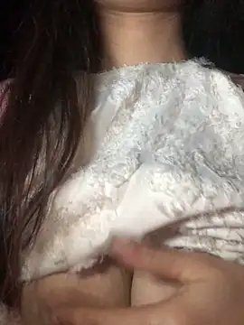 Snapshot of uyensexy chatting on February 8, 2026, 7:34 am uyensexy online show from February 8, 2026, 7:34 am