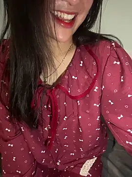 hotgirl-sexy online show from February 8, 2026, 3:15 pm