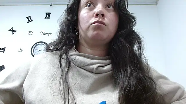 Snapshot of ElaMurray02 chatting on February 13, 2026, 3:41 pm ElaMurray02 online show from February 13, 2026, 3:41 pm