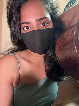 Snapshot of harshali_2012 chatting on February 11, 2026, 8:08 am harshali 2012 online show from February 11, 2026, 8:08 am