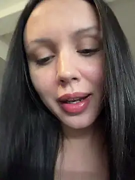 lorry6 online show from April 2, 2026, 8:50 pm