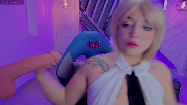 Snapshot of _Vermell_ chatting on February 11, 2026, 8:03 pm Vermell online show from February 11, 2026, 8:03 pm