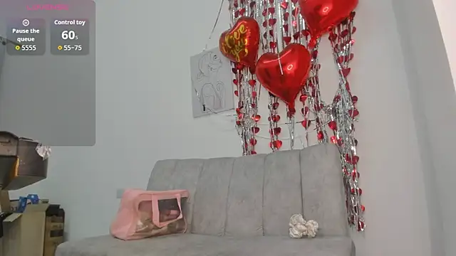 velvetluna  online show from March 3, 2026, 11:05 am