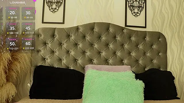 katt eyes  online show from April 15, 2026, 1:40 pm