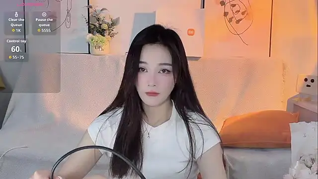 Lisa-295188 online show from April 16, 2026, 8:26 am