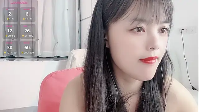 xianxian-baby online show from April 23, 2026, 7:38 pm