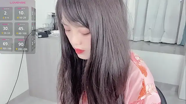 xianxian-baby online show from May 29, 2026, 5:11 pm