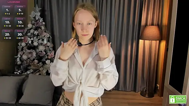 Snapshot of Cutie_Ellis chatting on July 11, 2026, 5:54 am Cutie Ellis online show from July 11, 2026, 5:54 am