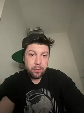 Snapshot of GabEthier chatting on June 1, 2026, 6:15 am GabEthier online show from June 1, 2026, 6:15 am