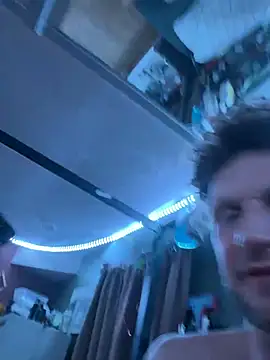 Snapshot of mileslongdeep chatting on February 26, 2026, 11:42 am mileslongdeep online show from February 26, 2026, 11:42 am