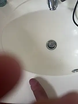 magicdickx21 online show from March 4, 2026, 11:38 am