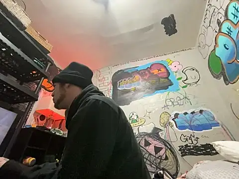 Snapshot of gothboiplzty chatting on February 9, 2026, 6:17 am gothboiplzty online show from February 9, 2026, 6:17 am