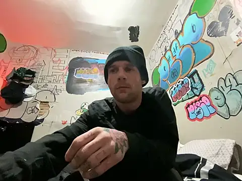 Snapshot of gothboiplzty chatting on February 13, 2026, 6:20 am gothboiplzty online show from February 13, 2026, 6:20 am