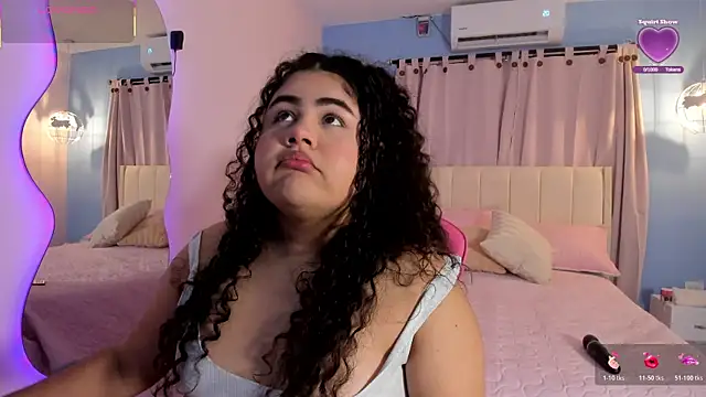 Snapshot of LOU_22_ chatting on February 8, 2026, 1:58 pm LOU 22 online show from February 8, 2026, 1:58 pm