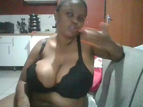 PrettyLisa26 online show from April 16, 2026, 3:18 am