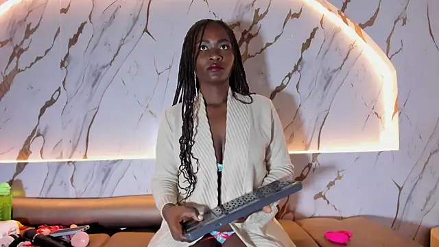 Nahomi Williams  online show from March 9, 2026, 12:53 pm