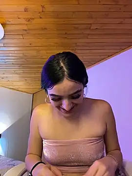 Snapshot of Valery_pink18 chatting on February 15, 2026, 1:02 am Valery pink18 online show from February 15, 2026, 1:02 am