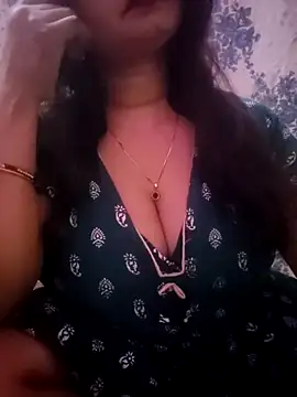 PARI51 online show from April 2, 2026, 8:17 pm