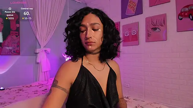 Cleo Foxx online show from April 14, 2026, 11:49 am