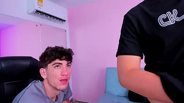 Snapshot of Bad_Boys777 chatting on February 7, 2026, 8:23 pm Bad Boys777 online show from February 7, 2026, 8:23 pm