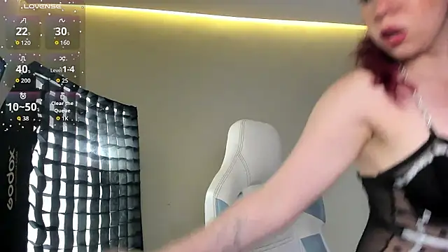 Snapshot of MiaTorres4 chatting on February 17, 2026, 12:12 pm MiaTorres4 online show from February 17, 2026, 12:12 pm