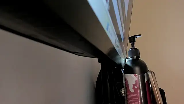 MiaTorres4 online show from April 27, 2026, 12:36 pm