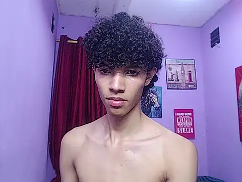 bigcock twinks online show from February 24, 2026, 5:27 am