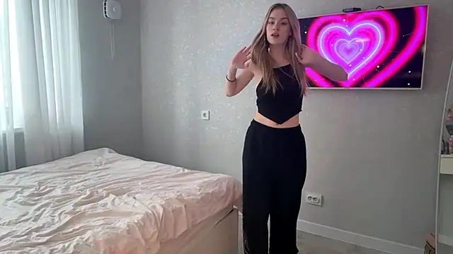 Between Eeys online show from March 6, 2026, 7:16 am