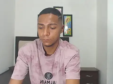 hotboyluxe online show from February 15, 2026, 11:30 am