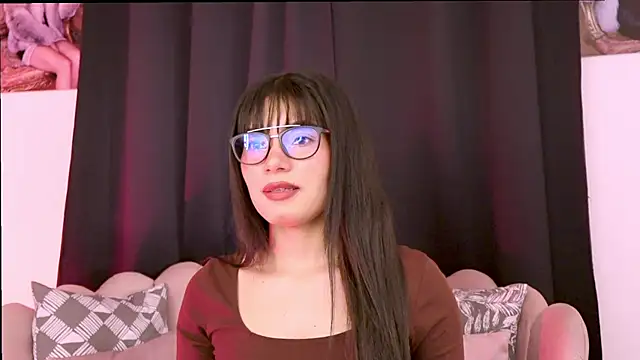 dakotacollins  online show from April 9, 2026, 2:55 am