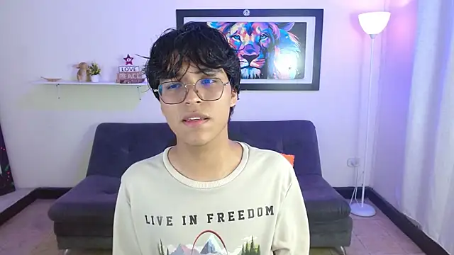 Snapshot of Maecum18 chatting on February 21, 2026, 9:38 pm Maecum18 online show from February 21, 2026, 9:38 pm