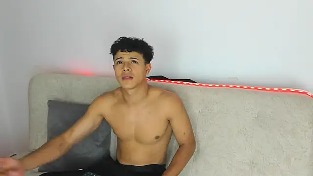 Snapshot of _Alex_Colton chatting on March 8, 2026, 2:15 am Alex Colton online show from March 8, 2026, 2:15 am