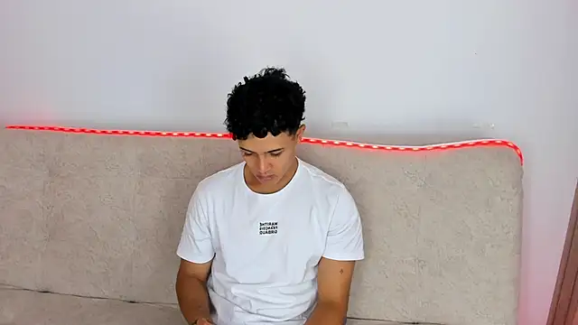 Snapshot of _Alex_Colton chatting on April 8, 2026, 10:10 pm Alex Colton online show from April 8, 2026, 10:10 pm