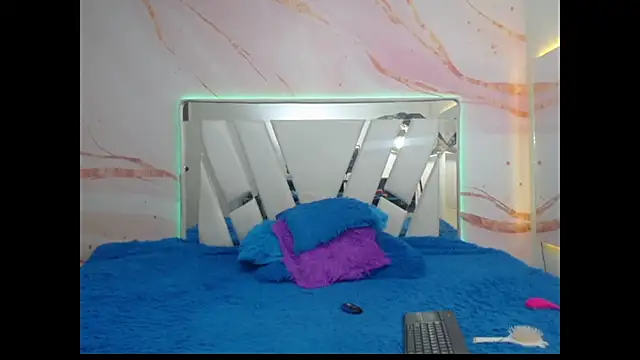 Snapshot of MayteLove chatting on February 21, 2026, 6:36 am MayteLove online show from February 21, 2026, 6:36 am