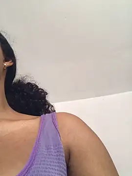 LiaRose- online show from March 3, 2026, 8:59 pm