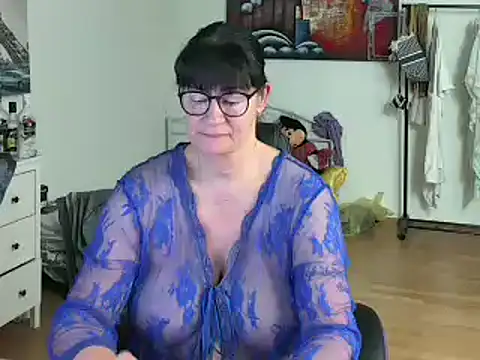 Sylly online show from December 30, 2024, 7:37 am