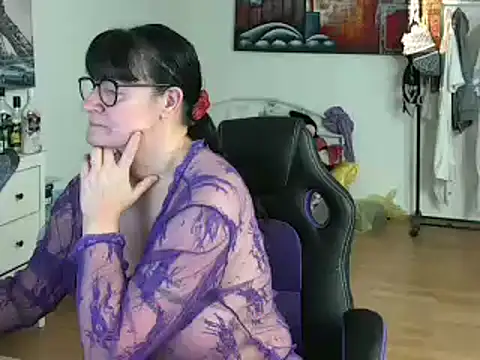Sylly online show from January 14, 2025, 7:59 am