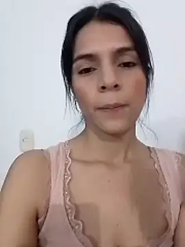 EvaMiranda online show from May 26, 2026, 4:19 am